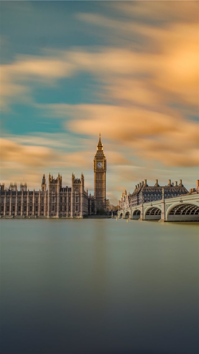 London Time   Long Exposure iPhone 8 wallpaper 