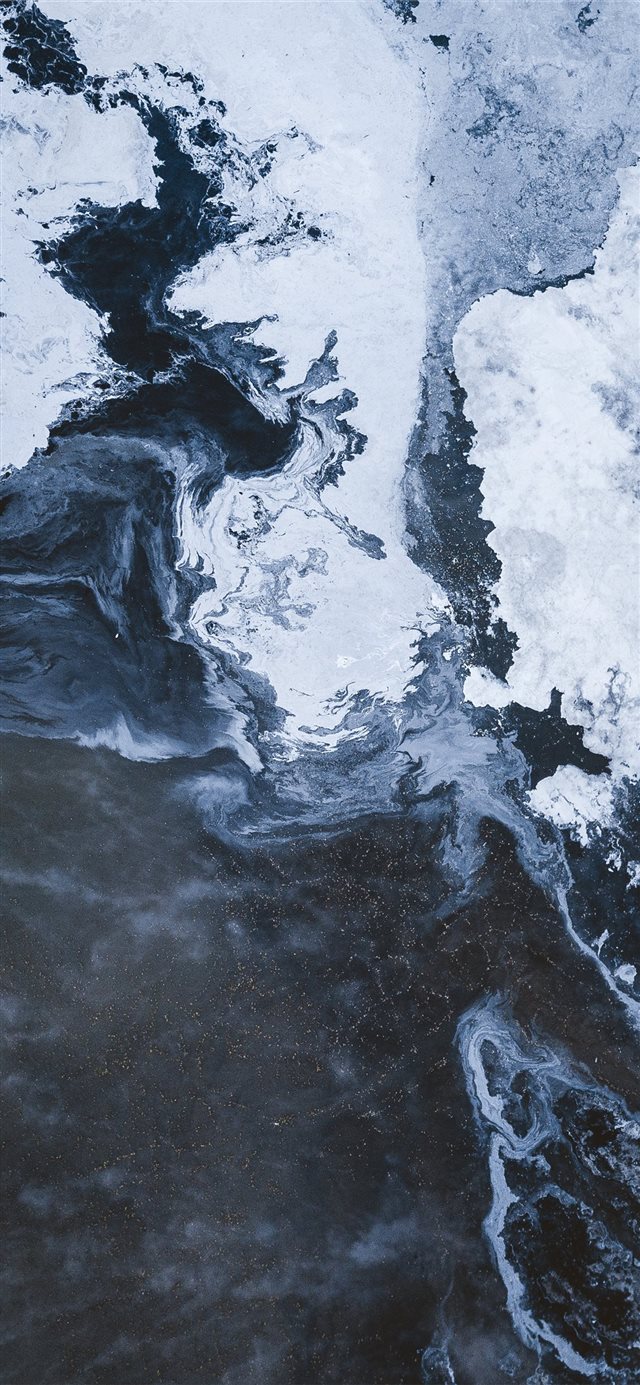 Winter’s embrace iPhone X wallpaper 