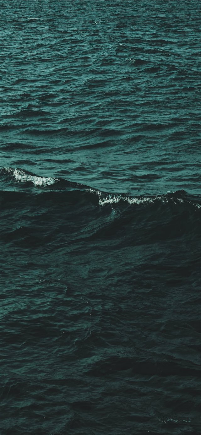 sea waves iPhone X wallpaper 
