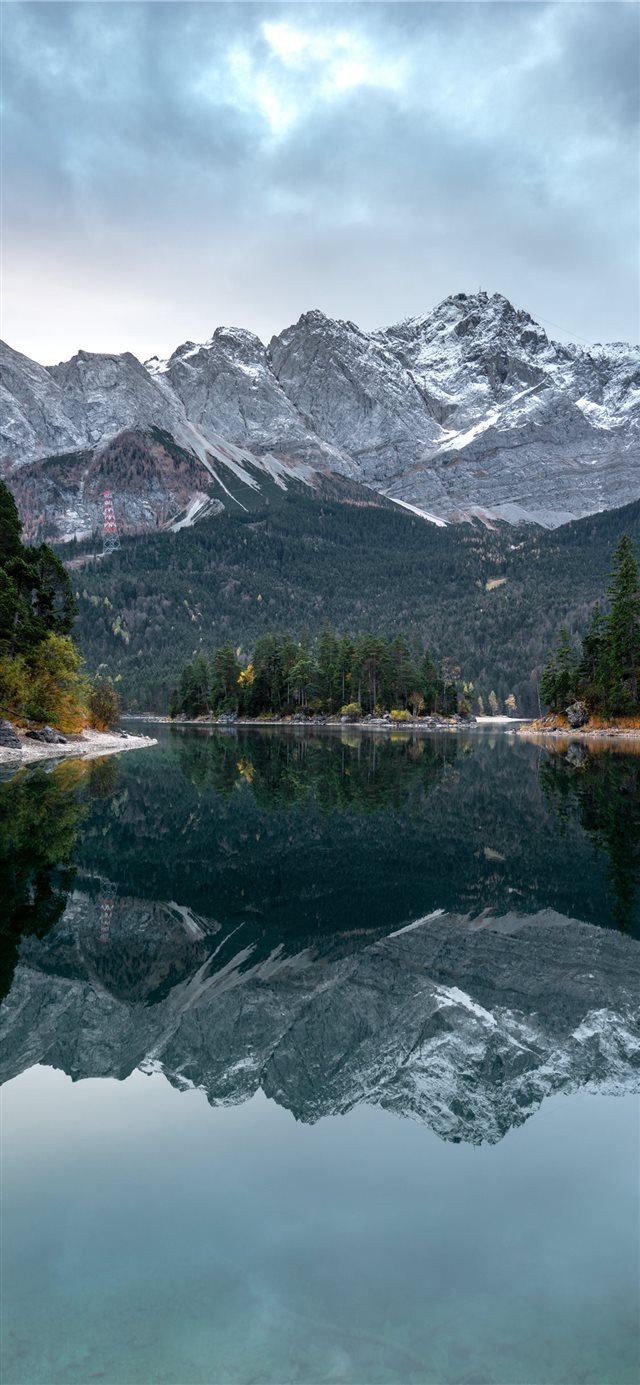 Perfect Reflection of the Zugspitze iPhone X wallpaper 