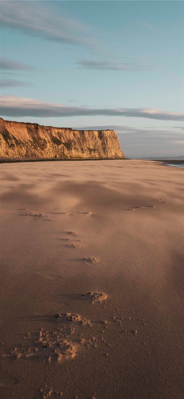 sand dunes by the sea iPhone X wallpaper 