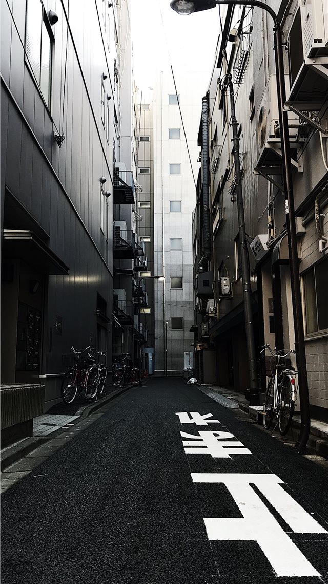 Japan  Chiyoda City iPhone SE wallpaper 