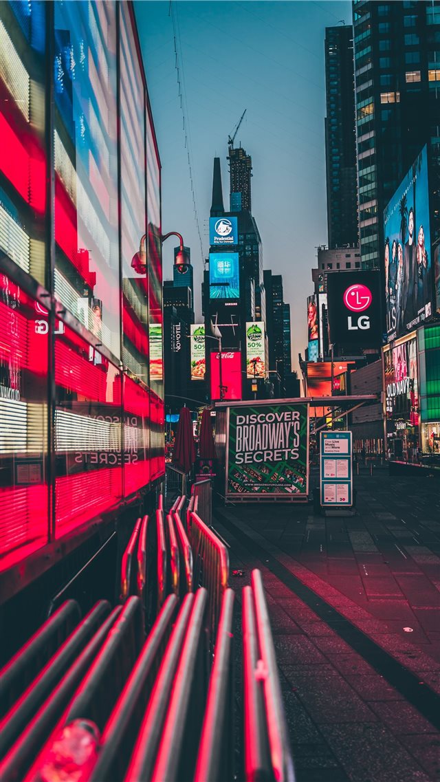 Times Square  New York  United States iPhone 8 wallpaper 