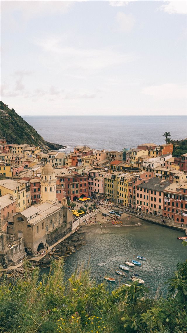 Vernazza  Cinque Terre  Italy  May 2019 iPhone 8 wallpaper 