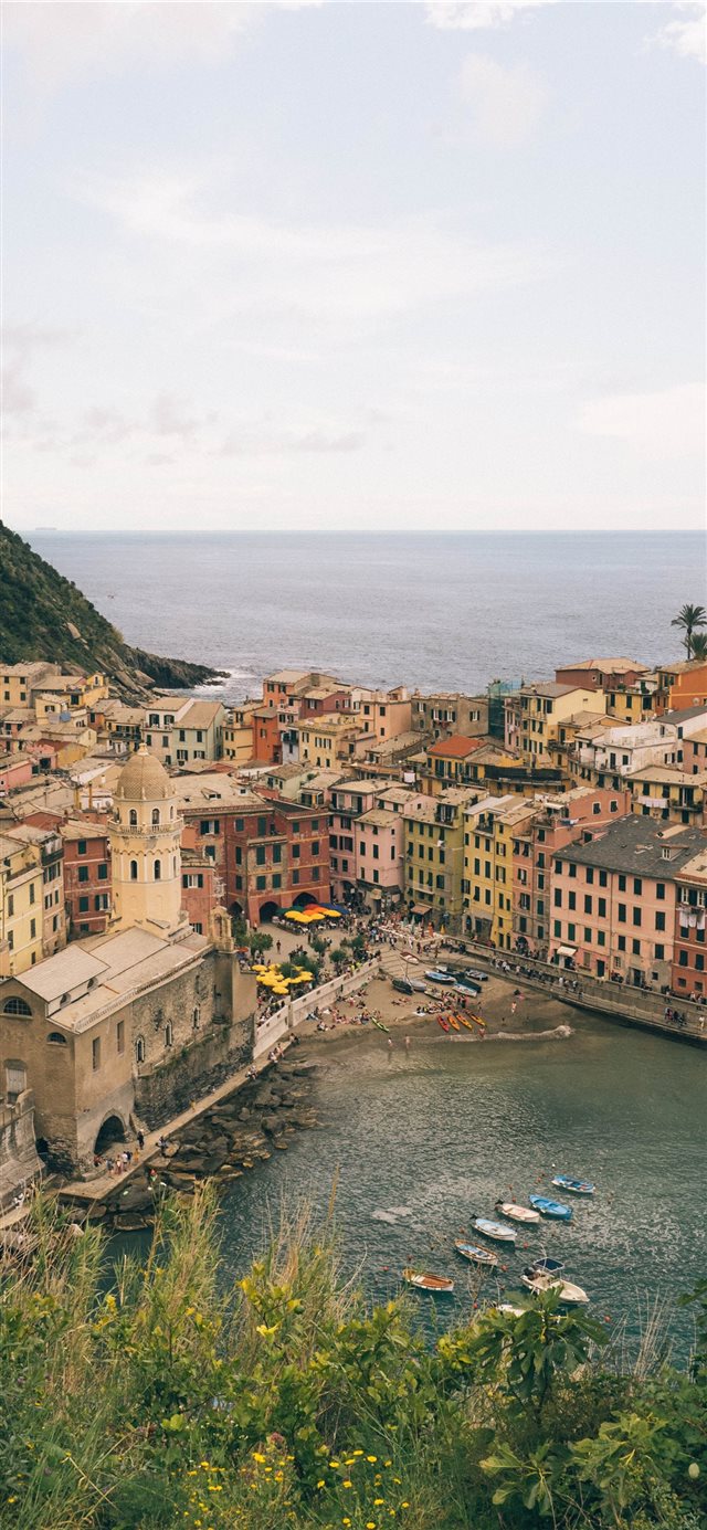 Vernazza  Cinque Terre  Italy  May 2019 iPhone X wallpaper 