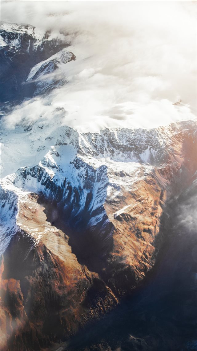 'High above the Clouds' iPhone 8 wallpaper 