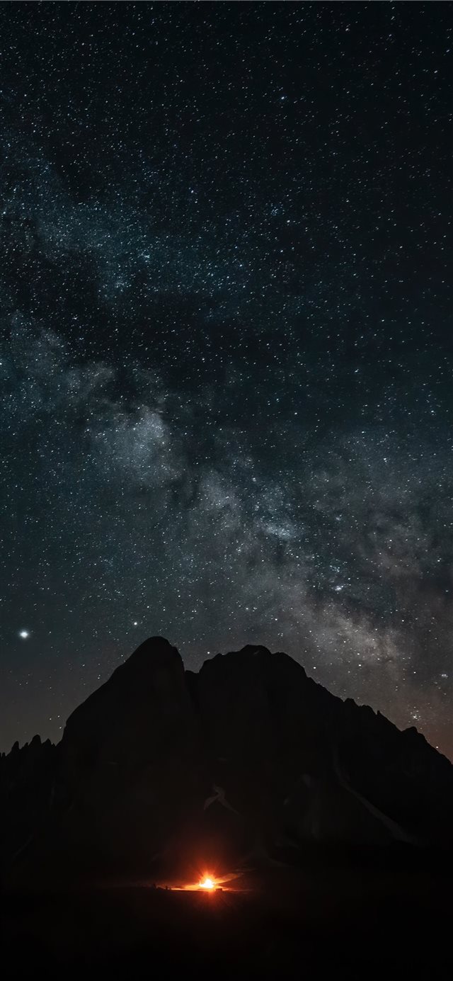 Milkyway over the peak Putia  Dolomites Nature Her... iPhone X wallpaper 