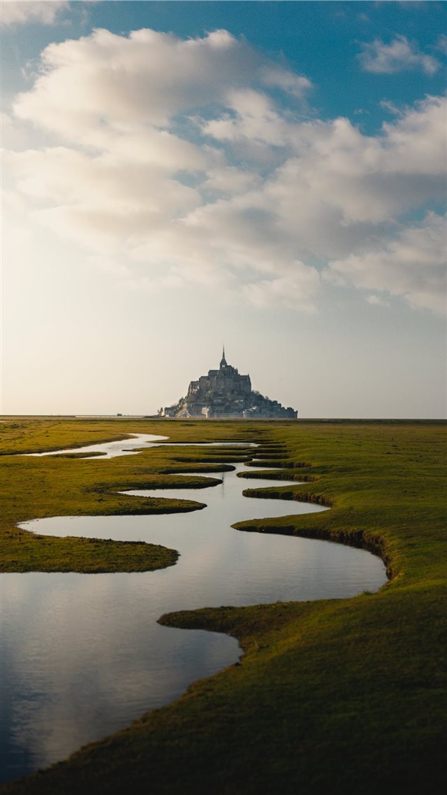 Mont Saint Michel  France iPhone 8 wallpaper 