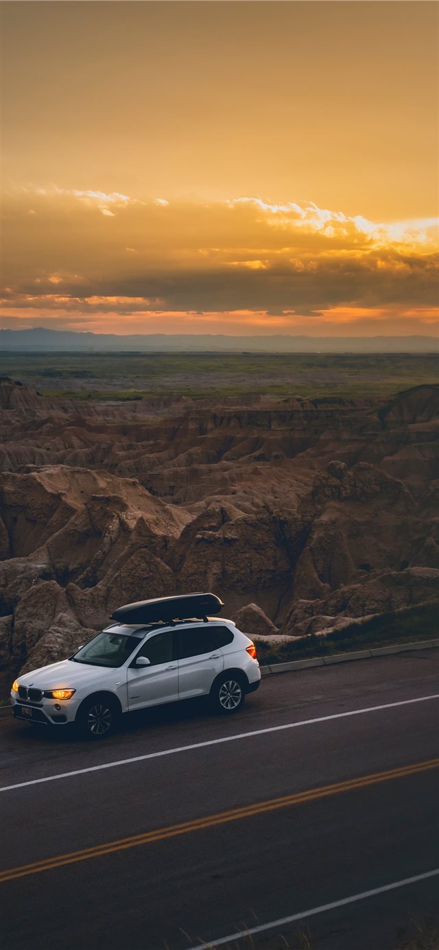 Pulled the car over  climbed the hill and watched ... iPhone X wallpaper 