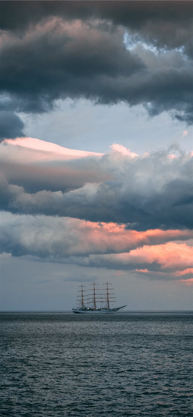 Crimea sunset iPhone X wallpaper 