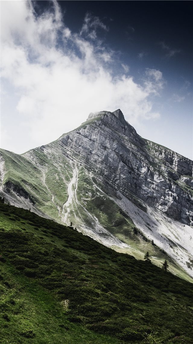 Oberbauenstock  Emmetten  Switzerland iPhone 8 wallpaper 