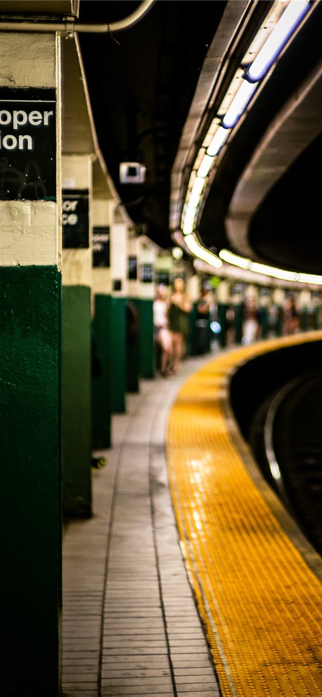 Subway      david watkis  iPhone X wallpaper 