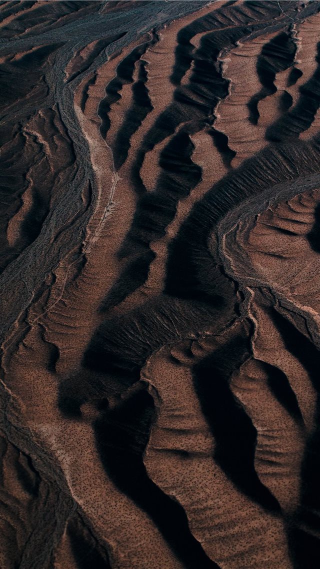 aerial view photography of mountain iPhone 8 wallpaper 