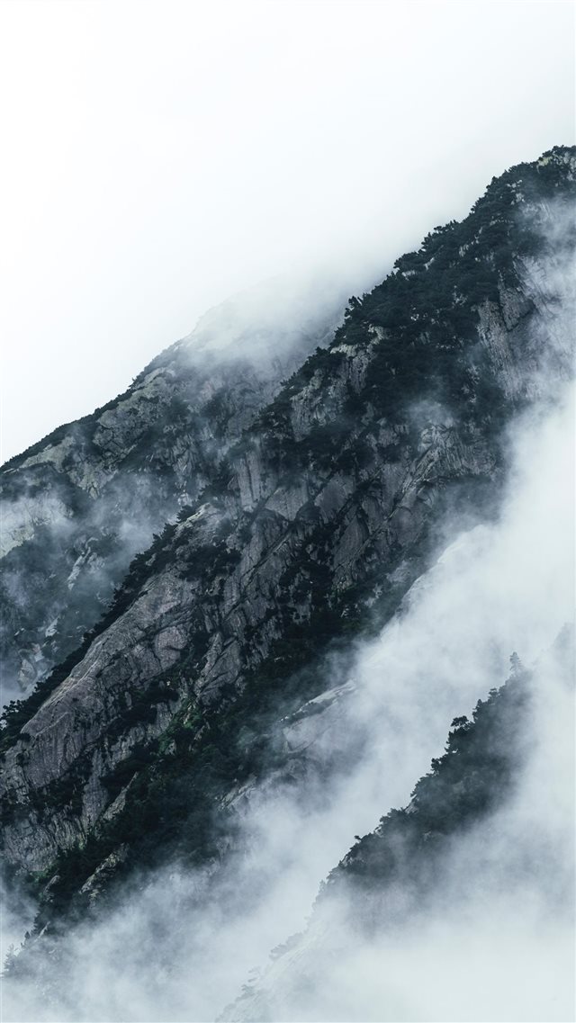 grayscale photo of mountain iPhone 8 wallpaper 