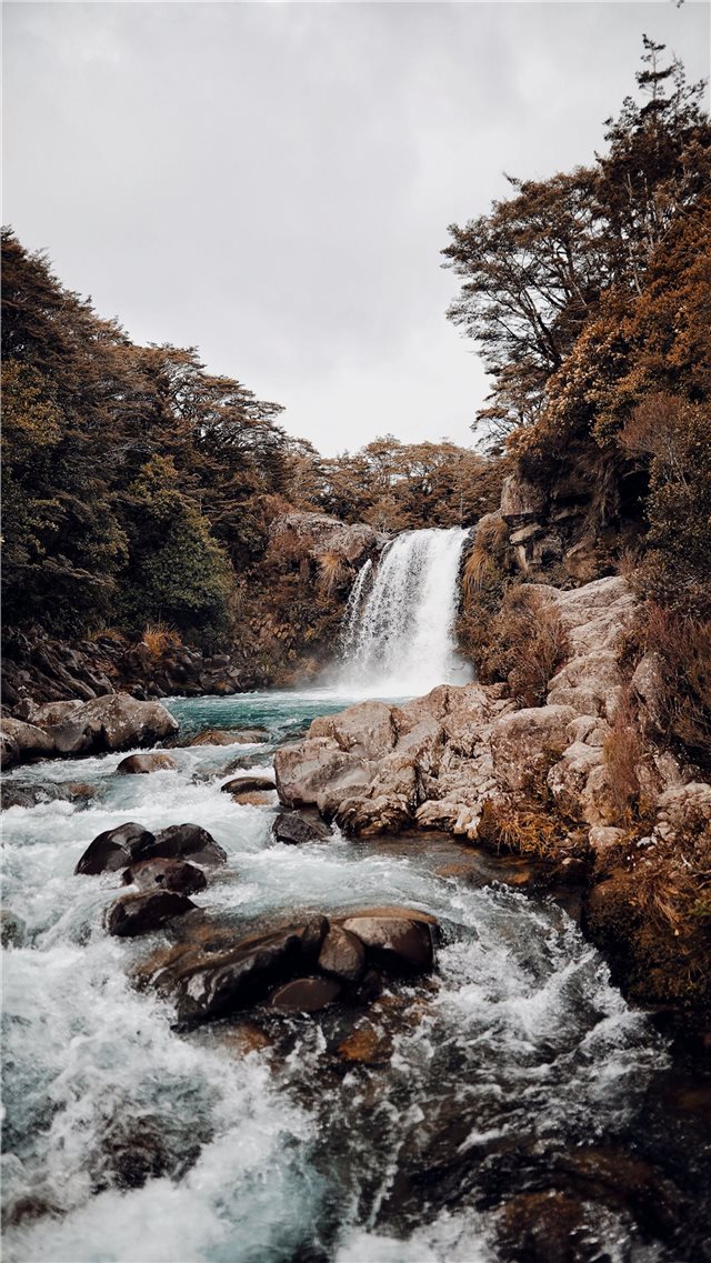 waterfalls photography iPhone 8 wallpaper 
