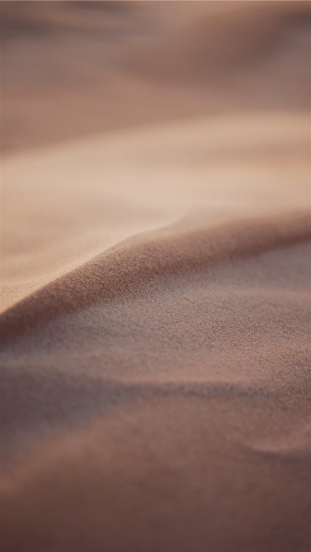 Your first guess might have been a desert the seco... iPhone 8 wallpaper 