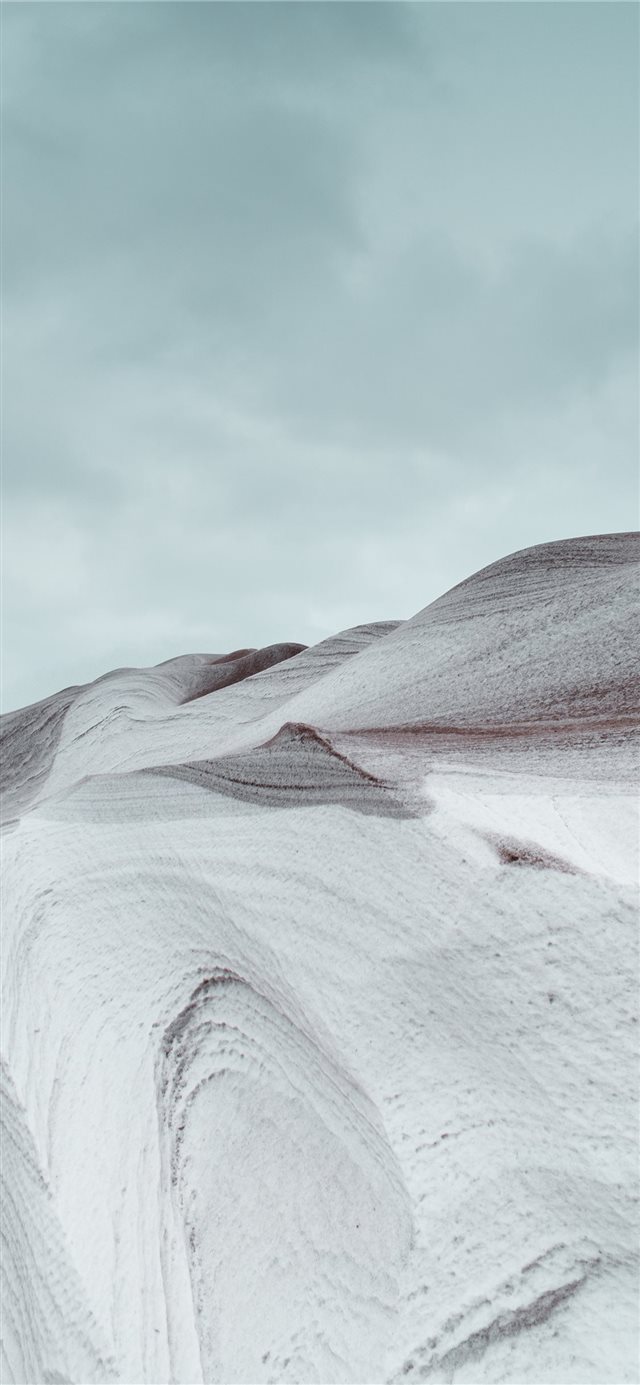 gray mountain iPhone X wallpaper 
