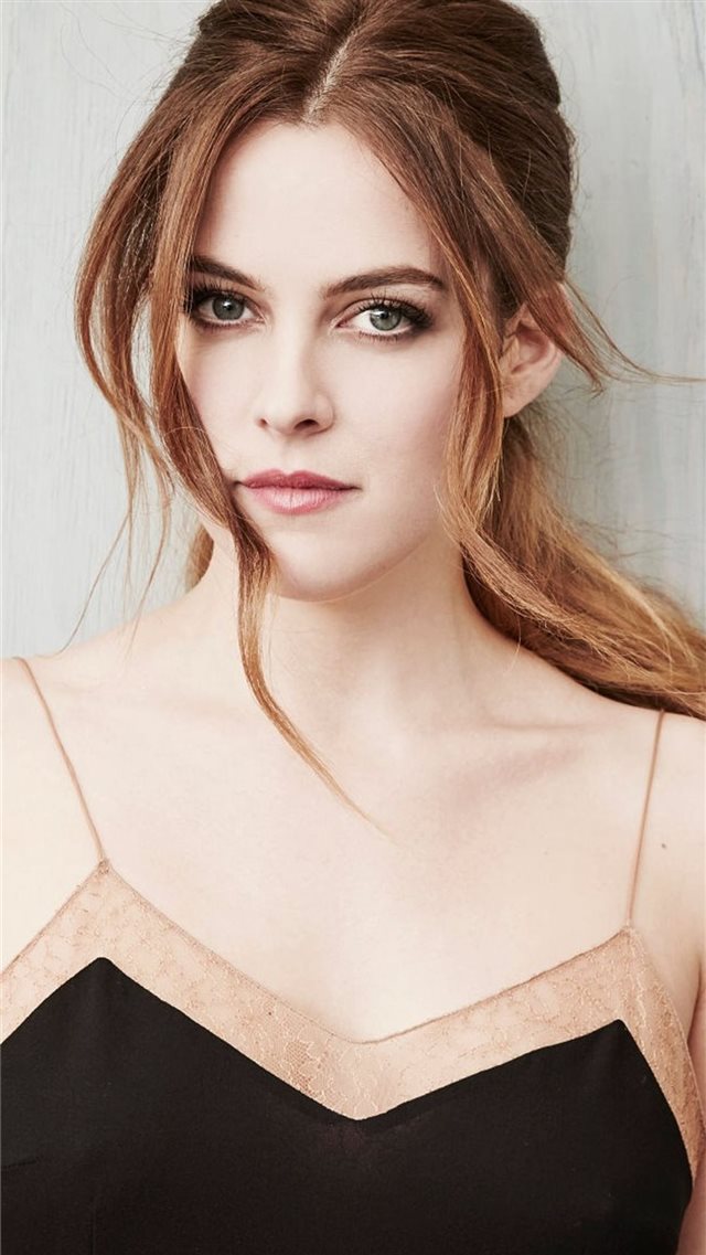 riley keough celebrity iPhone 8 wallpaper 
