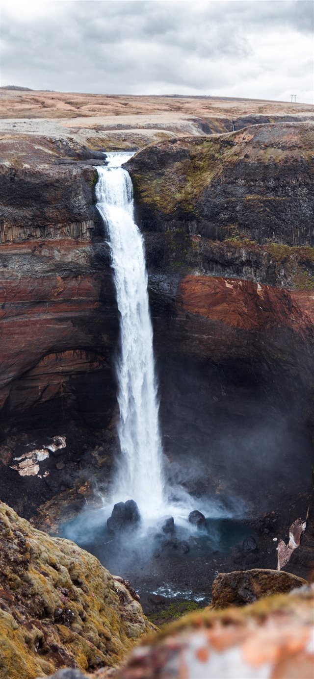 waterfalls under white iPhone X wallpaper 
