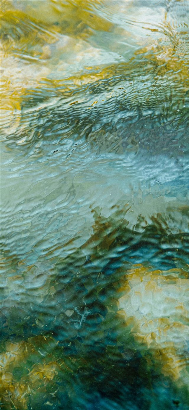 calm body of water iPhone X wallpaper 