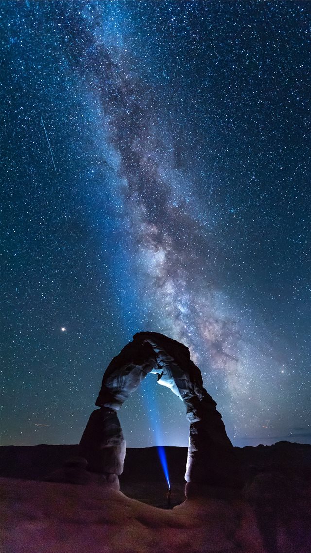natural arch viewing milky way during night time iPhone 8 wallpaper 