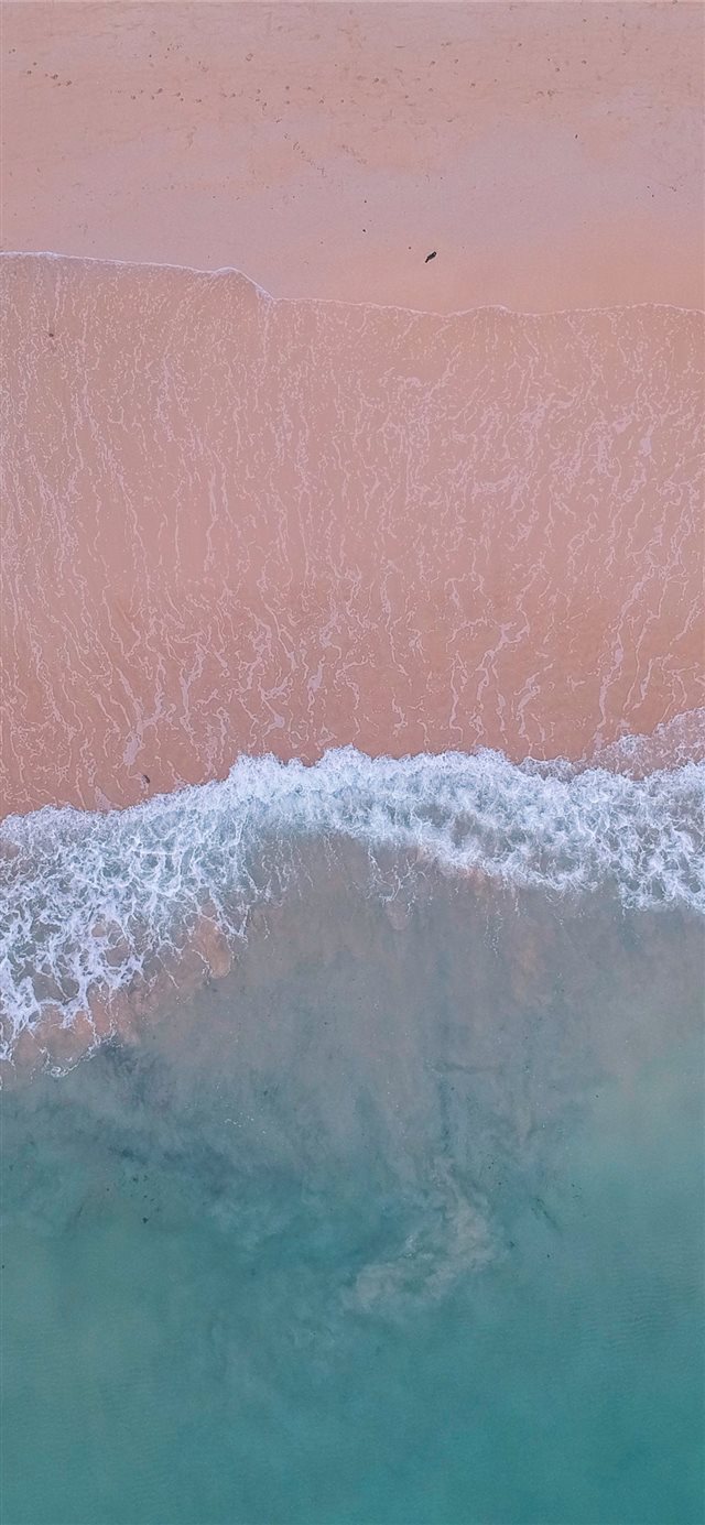 blue ocean waves on shore iPhone 11 wallpaper 
