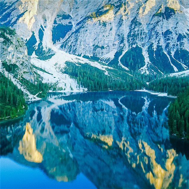 italian mountains lake reflection 4k iPad Pro wallpaper 