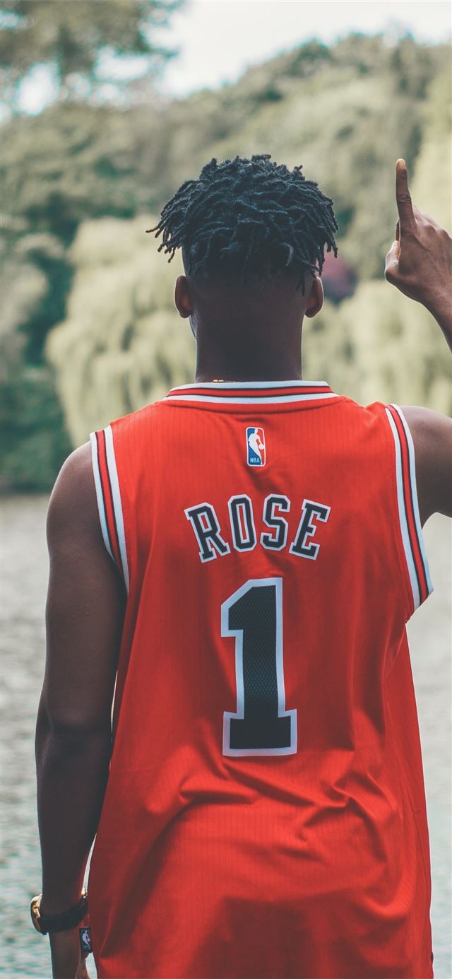 Chicago Bulls Nba Derrick Rose Back View iPhone X wallpaper 