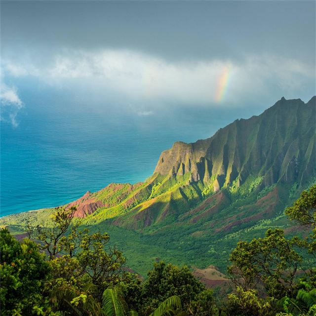 hawaii kauai pacific ocean clouds mountains 4k iPad Pro wallpaper 