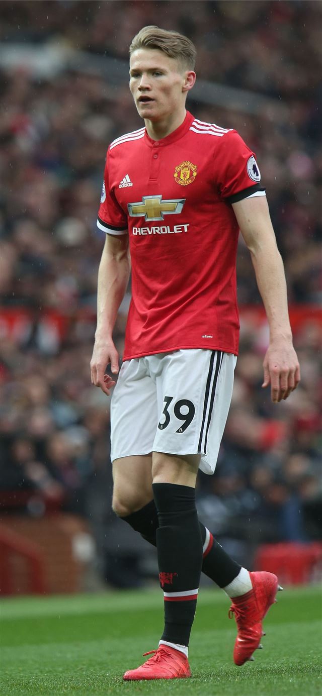 McTominay values UEFA Youth League iPhone 11 wallpaper 