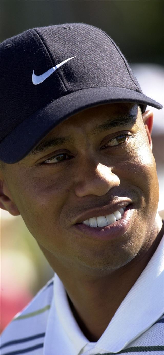 Tiger Woods Doesn't Need to Get More Fit  iPhone 11 wallpaper 