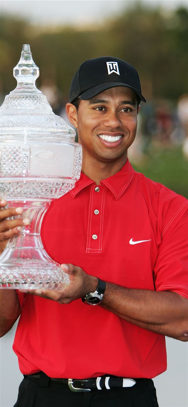 Tiger Woods Picture Gallery iPhone X wallpaper 