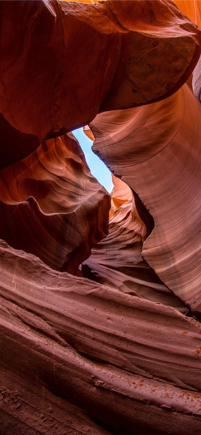 Antelope Canyon iPhone X wallpaper 