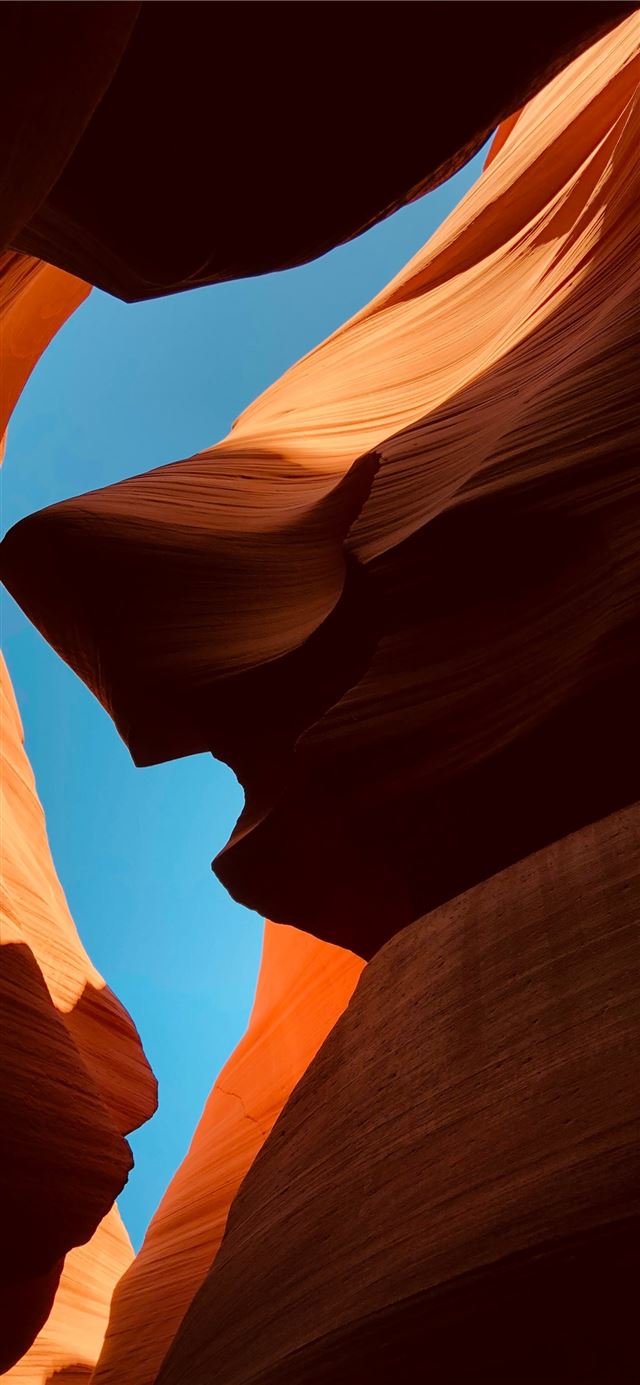 Antelope Canyon Arizona iPhone X wallpaper 