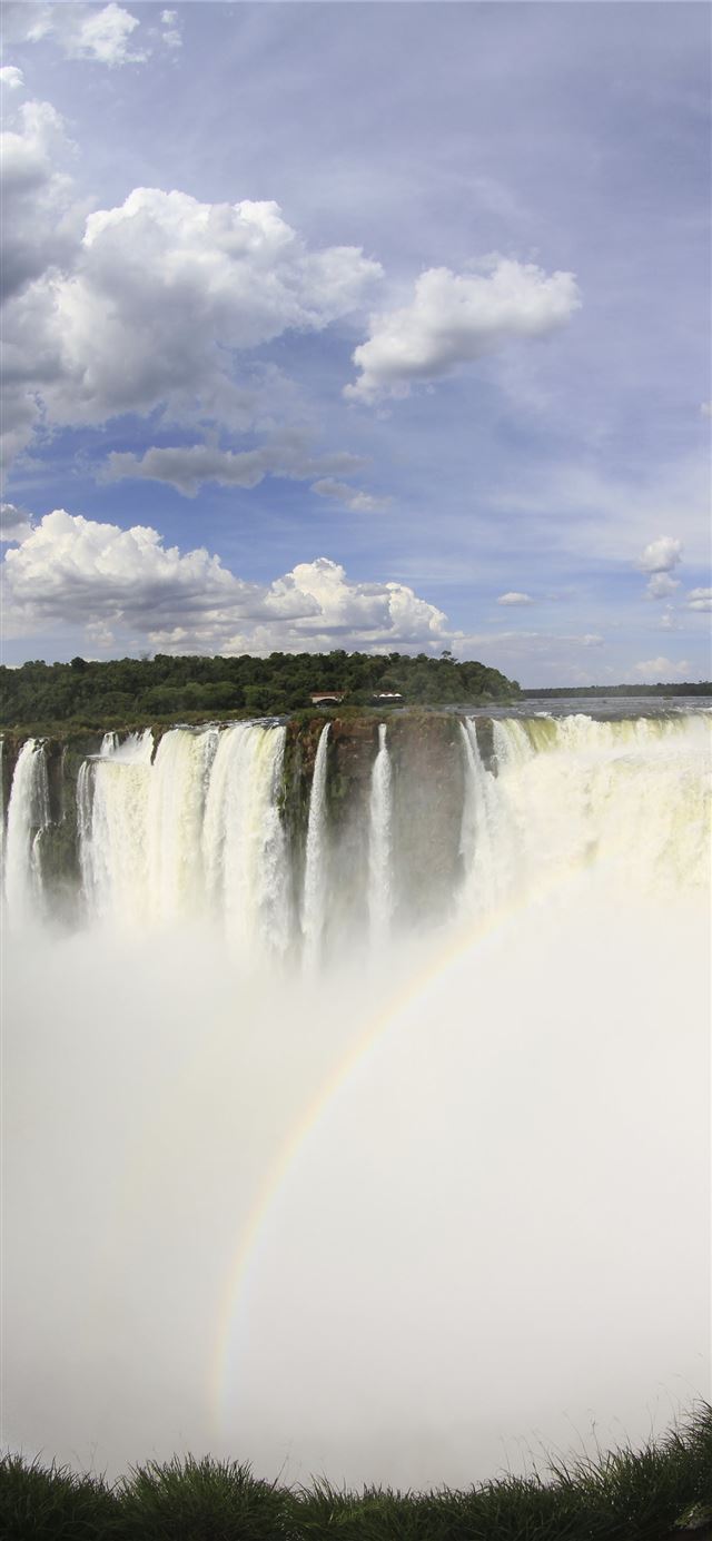 Day 371 of 400 Iguazu Falls – Argentina – Spinni... iPhone X wallpaper 