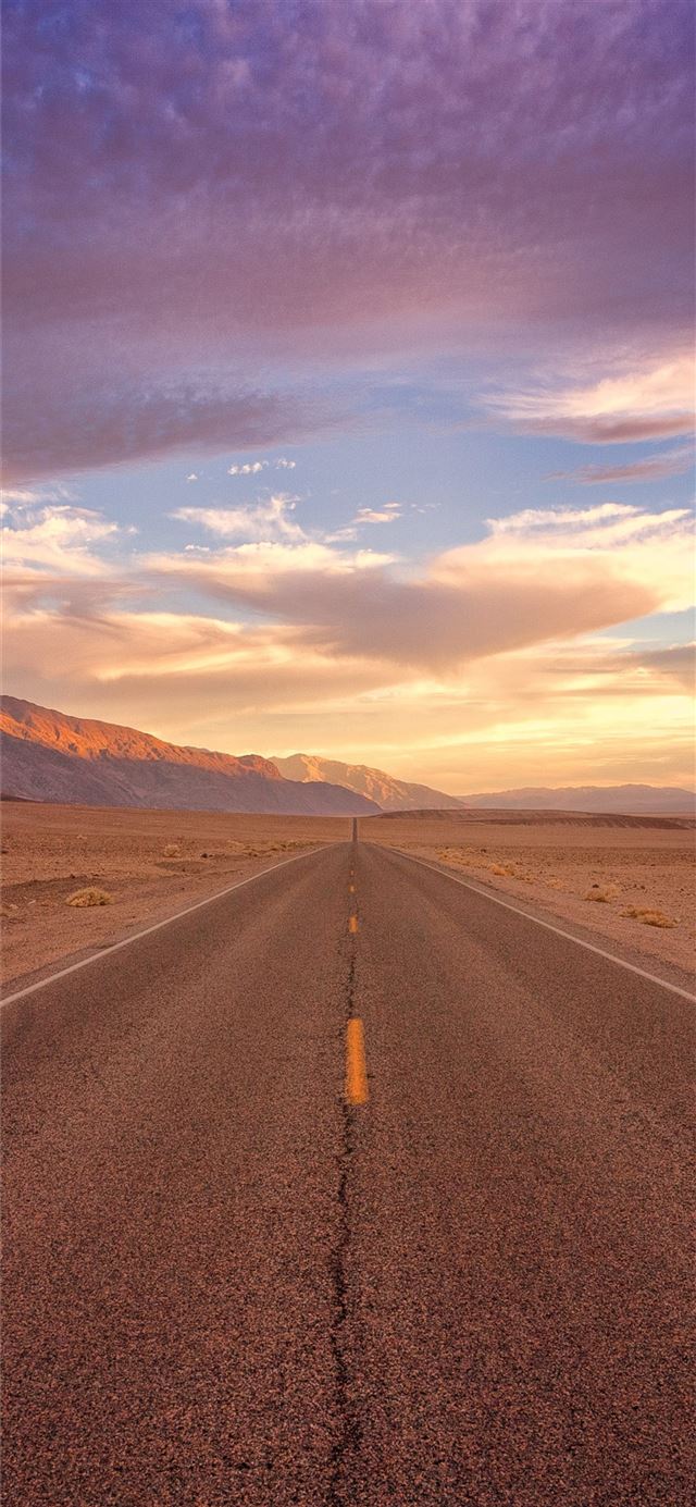 Death Valley iPhone X wallpaper 