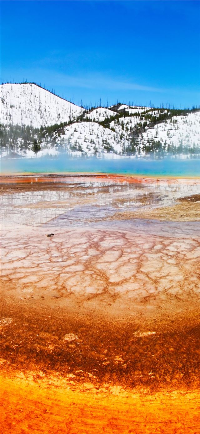 Grand Prismatic Yellowstone National Park mountain... iPhone X wallpaper 