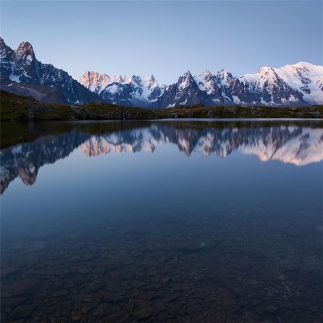 lake reflection mountains 4k iPad Air wallpaper 