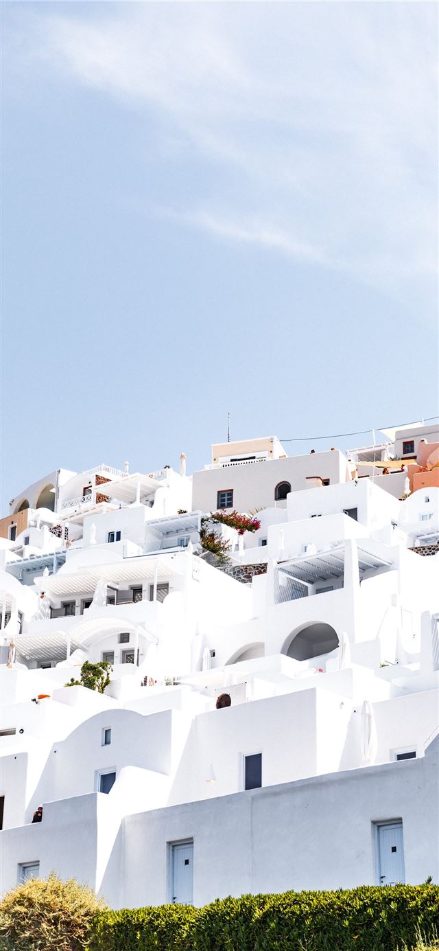 lost in santorini 4k and background iPhone 11 wallpaper 