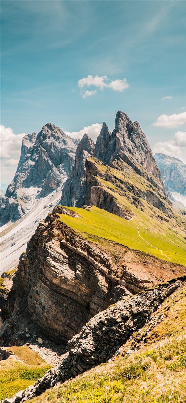 Neelum Valley iPhone X wallpaper 