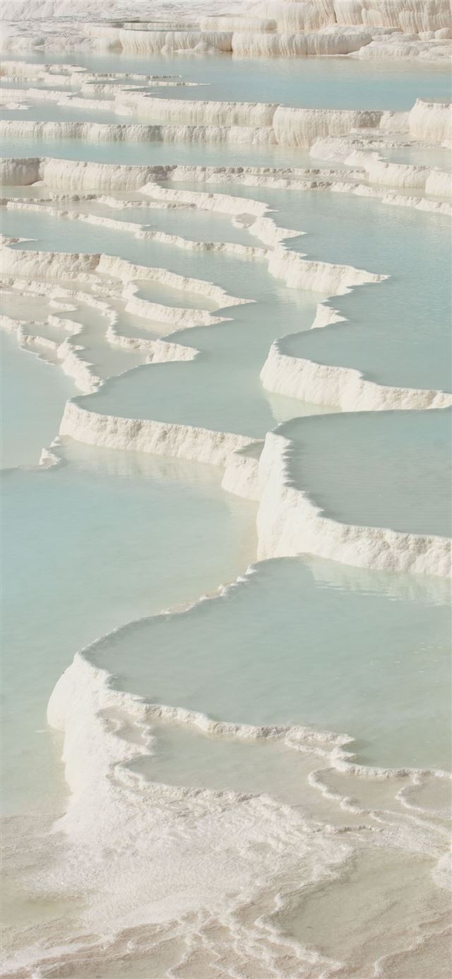 Pamukkale Thermal Pools iPhone 11 wallpaper 