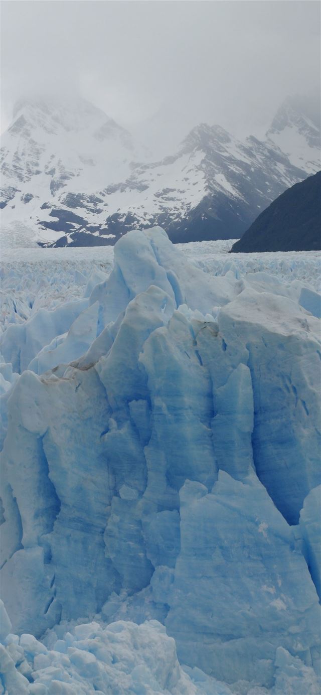 Perito Moreno Glacier Argentine iPhone 11 wallpaper 