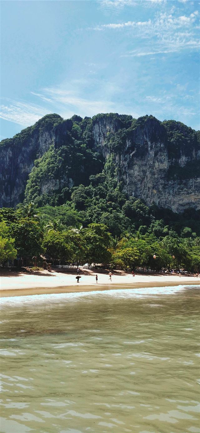 Phi Phi Islands iPhone X wallpaper 