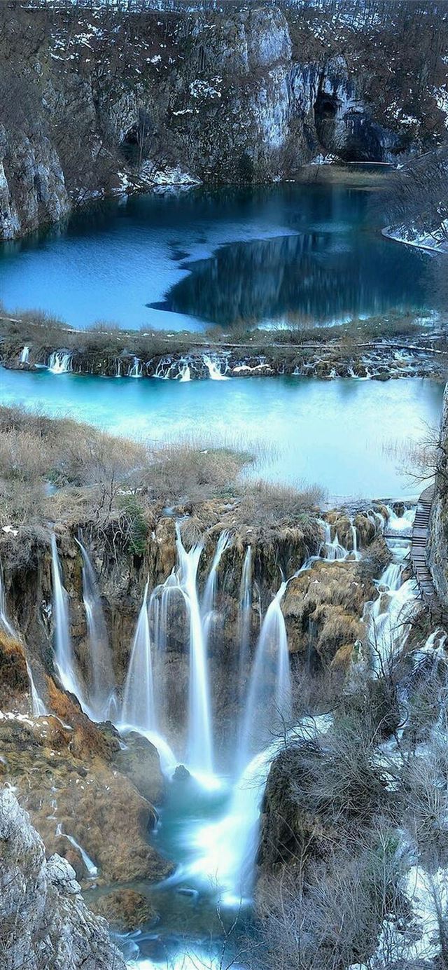 Plitvice Lakes National Park kışın dünyanın e... iPhone X wallpaper 