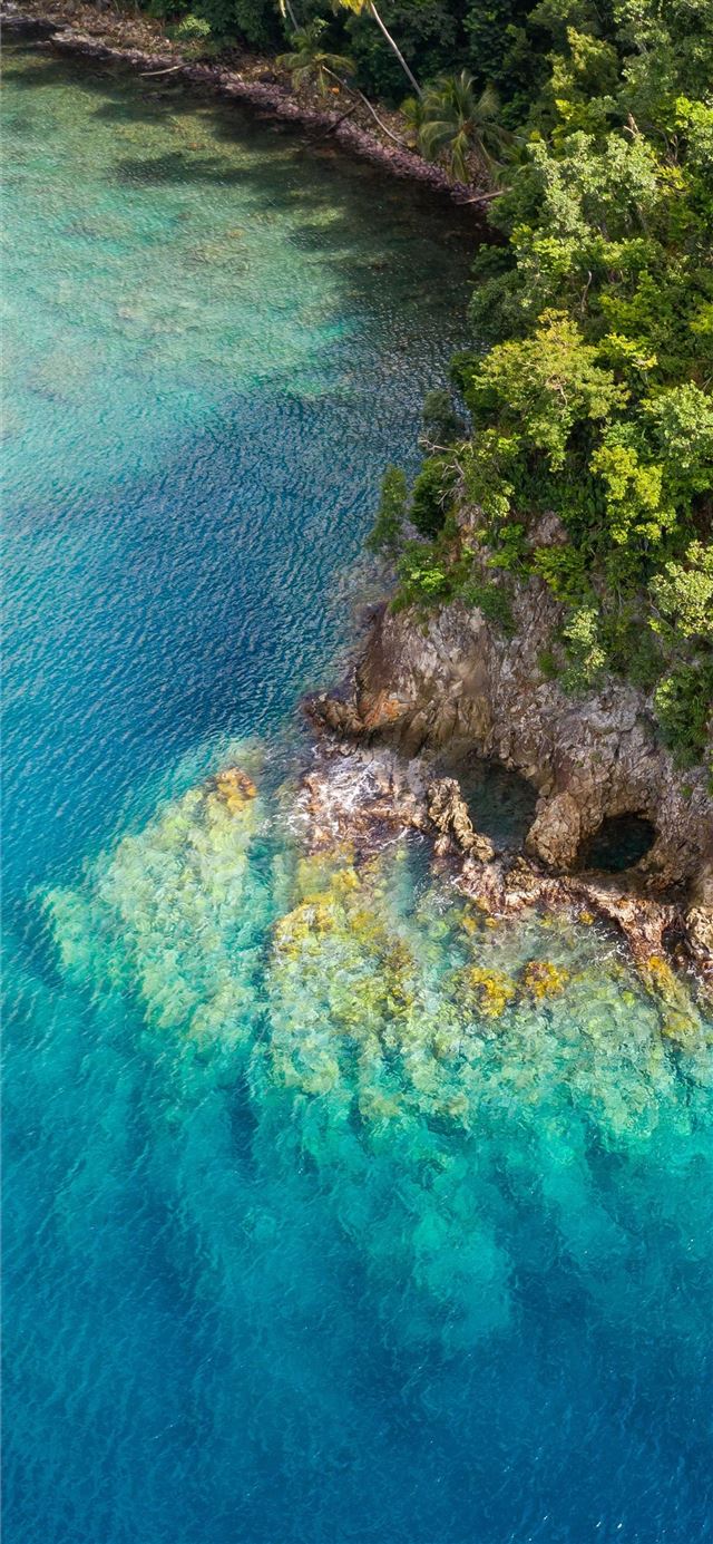 Saint Lucia iPhone X wallpaper 