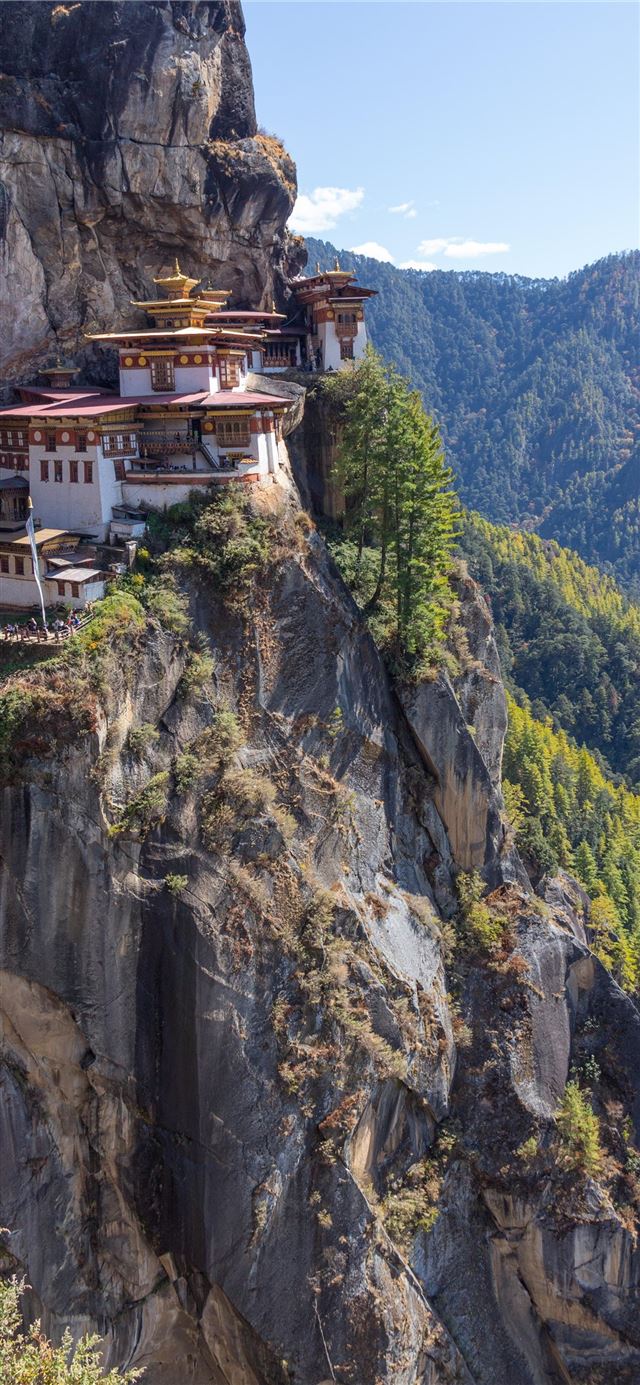 Tiger's Nest Monastery iPhone X wallpaper 