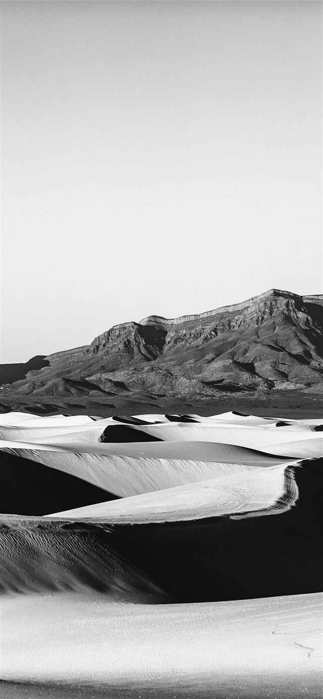 monochrome landscape 5k iPhone X wallpaper 