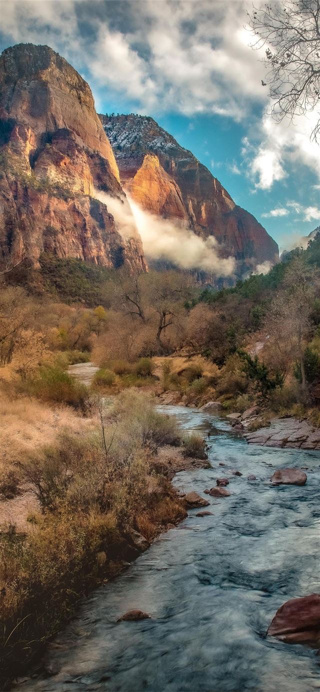 zion national park iPhone X wallpaper 