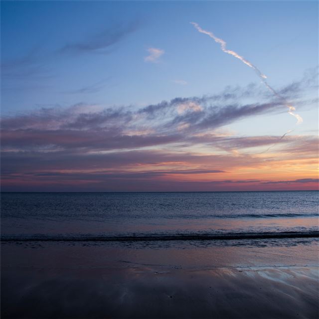blue hour sunset at beach 5k iPad Pro wallpaper 