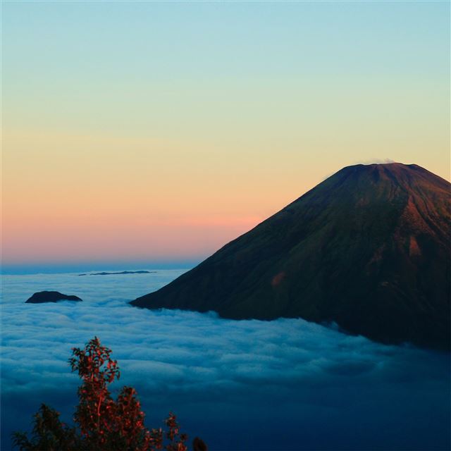 gunung sumbing wonosobo island in indonesia 5k iPad Pro wallpaper 